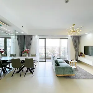Apartment River With Pool & Gym, Ho Chi Minh City