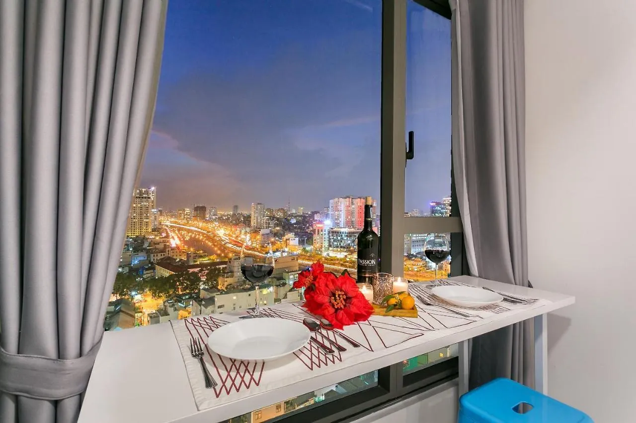Spacious Saigon - Infinity Pool Signature Ho-Chi-Minh-Stadt Apartment